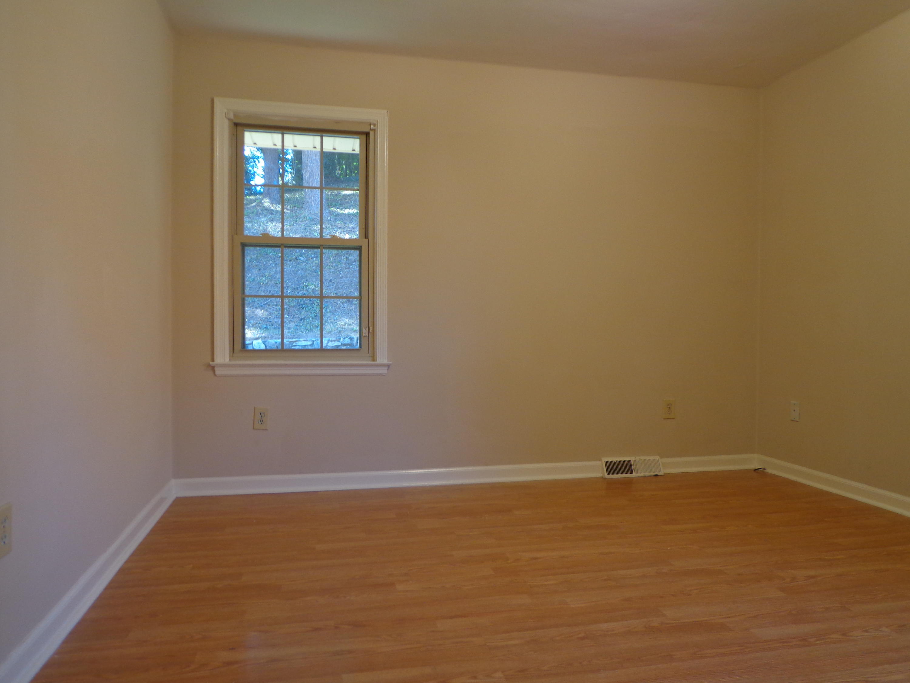 308 Highfield Road Salem, VA 24153 - Photo 15 of 31 DSC07420