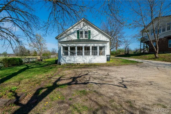 $195,000 | 820 Mokane Road, Fulton, MO 65251