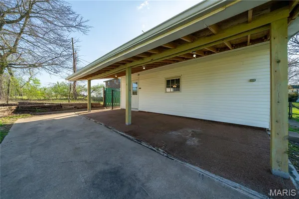 $195,000 | 820 Mokane Road, Fulton, MO 65251