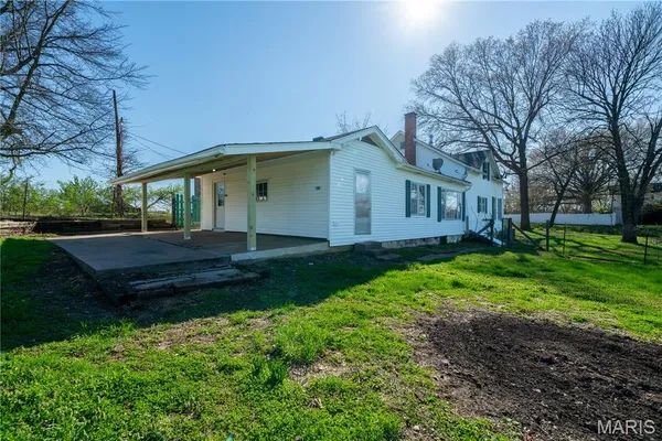 $195,000 | 820 Mokane Road, Fulton, MO 65251