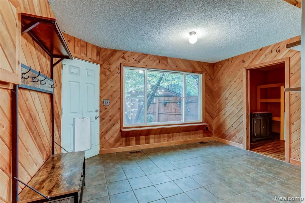 13839 Elwell Road Belleville, MI 48111 - Photo 21 of 25