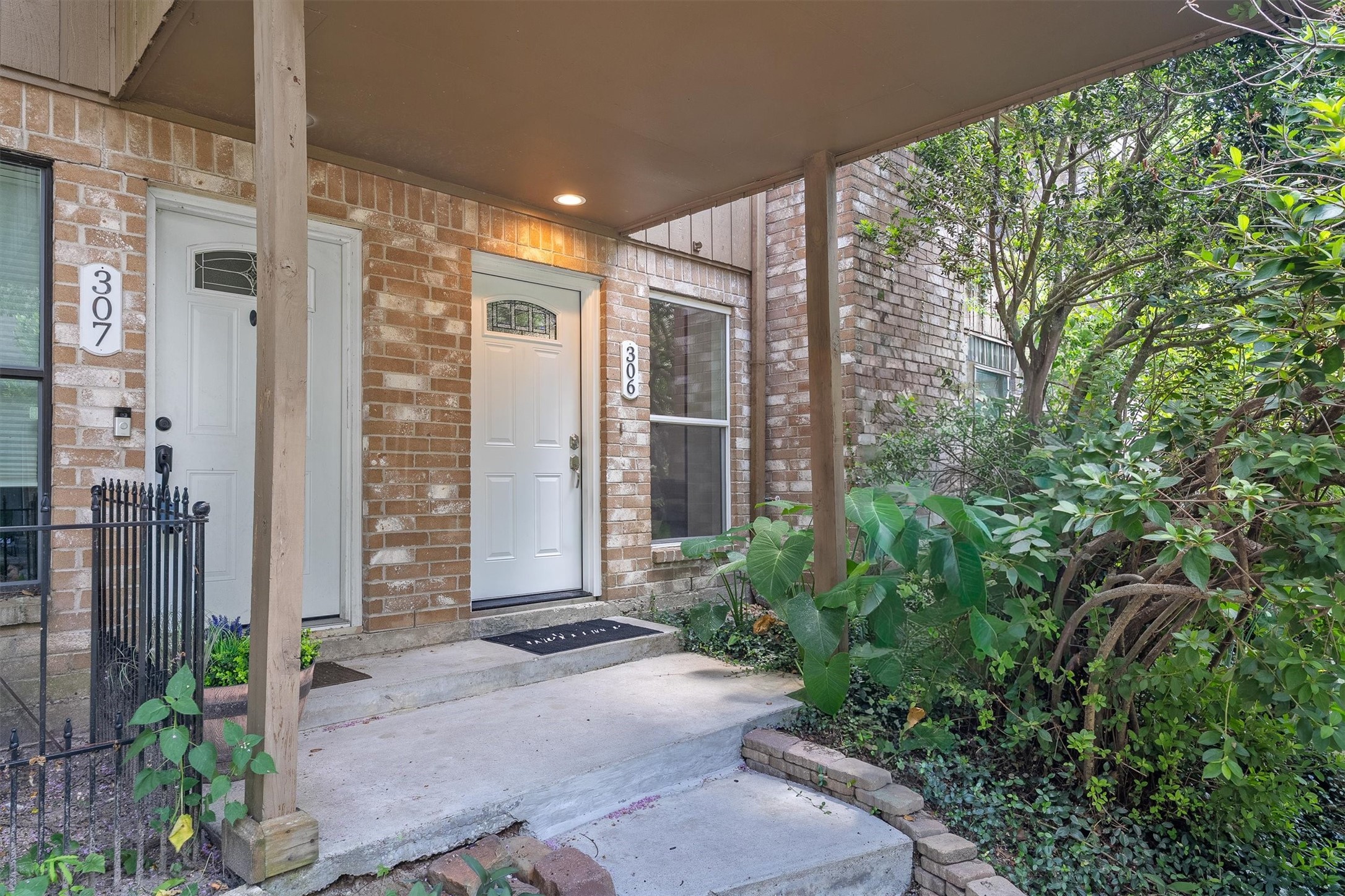 1011 Hamblen Road, Unit 306 Houston, TX 77339 - Photo 3 of 38 As you approach, the covered walkway and classic brick facade set the tone, cozy, tucked away, and ready for its next chapter.