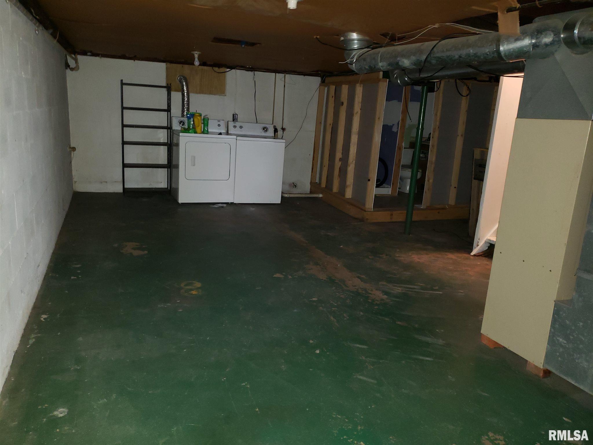 2233 Cincinnati Avenue Springfield, IL 62702 - Photo 7 of 9