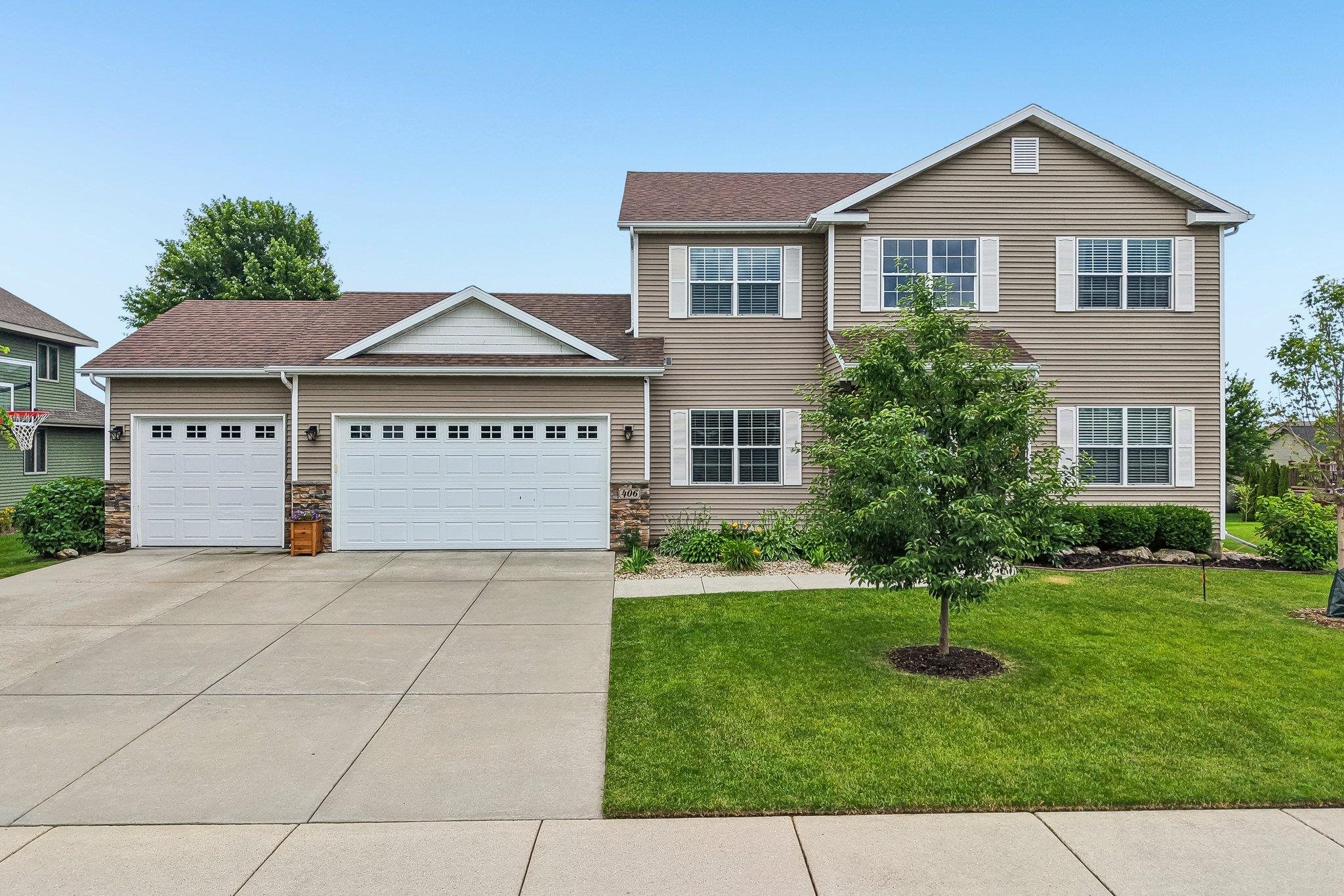 406 Chelsea Way Dane, WI 53529 - Photo 1 of 58