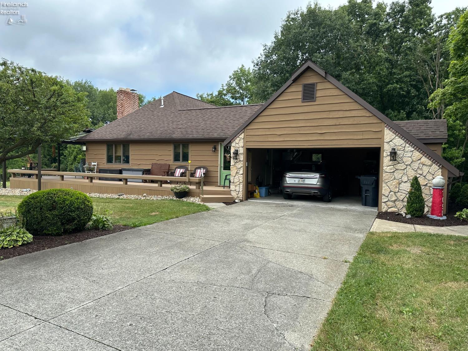 354 Big Bass Road Willard, OH 44890 - Photo 6 of 47 Gallery Image 6