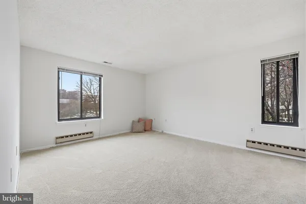 $265,000 | 15311 Pine Orchard Drive, Unit 872A, Silver Spring, MD 20906