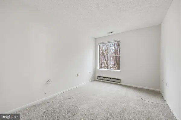 $265,000 | 15311 Pine Orchard Drive, Unit 872A, Silver Spring, MD 20906