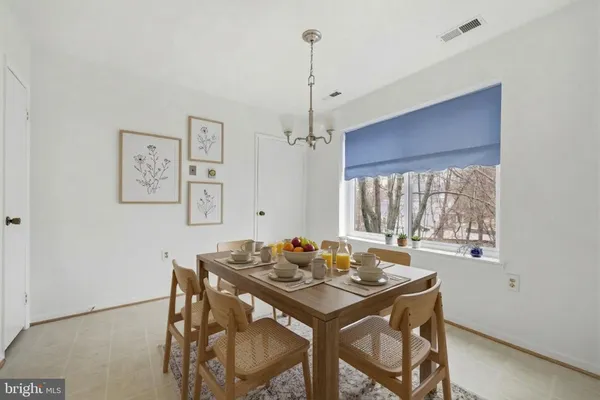 $265,000 | 15311 Pine Orchard Drive, Unit 872A, Silver Spring, MD 20906