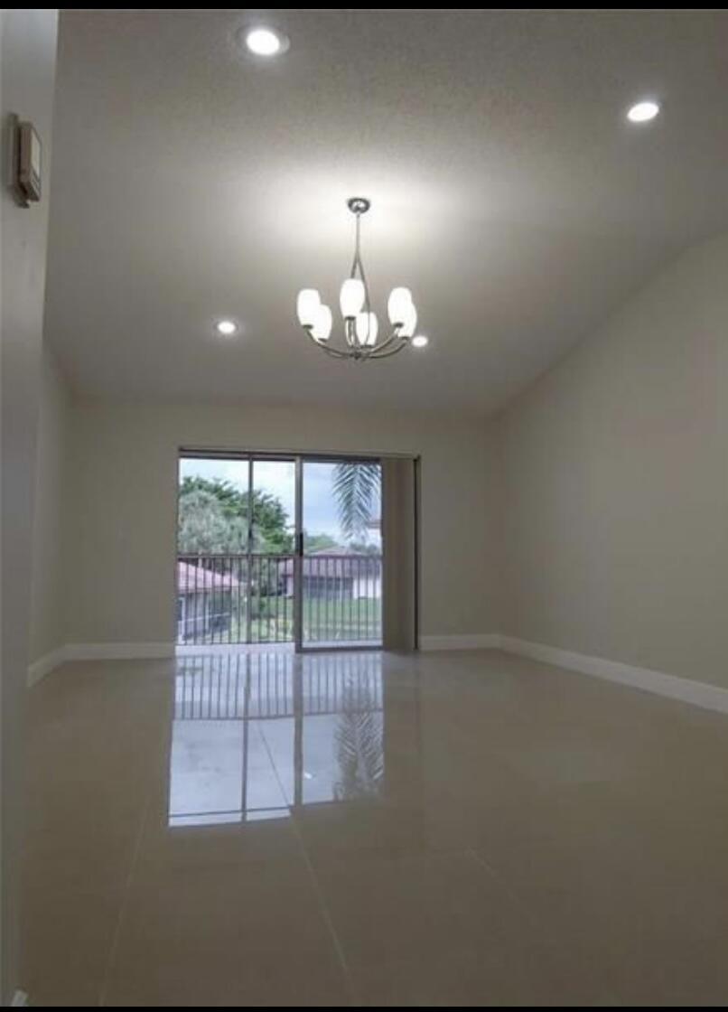 9903 Three Lakes Circle Boca Raton, FL 33428 - Photo 4 of 19 4C75EE86-7E08-4982-9F8A-E57E67D2DC6C