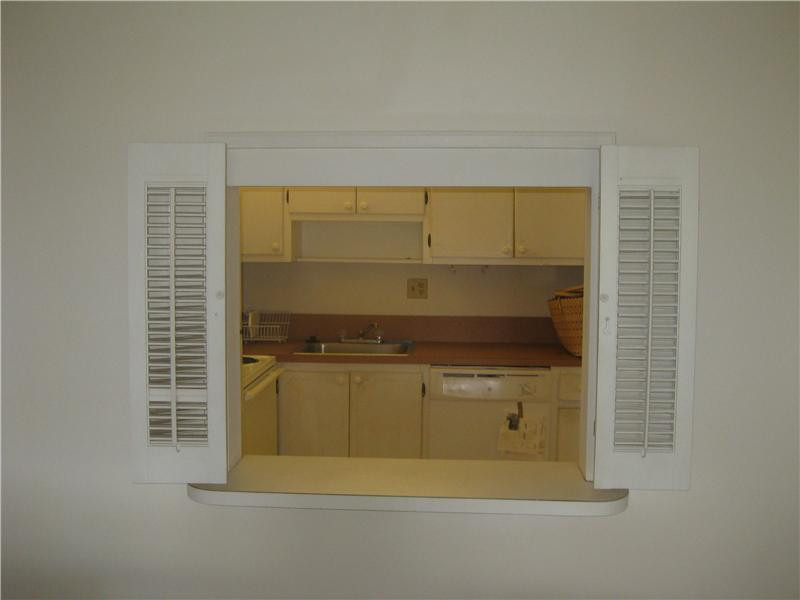 9233 Southwest 8th Street, Unit 417 Boca Raton, FL 33428 - Photo 5 of 10 Kitchen
