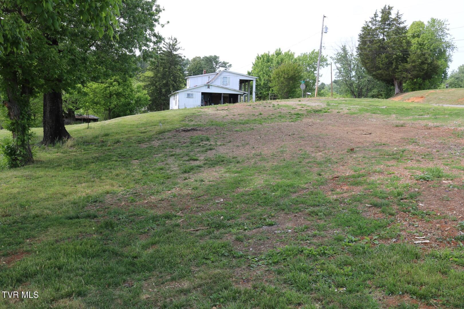 950 Main Street Mosheim, TN 37818 - Photo 3 of 9 IMG_8475