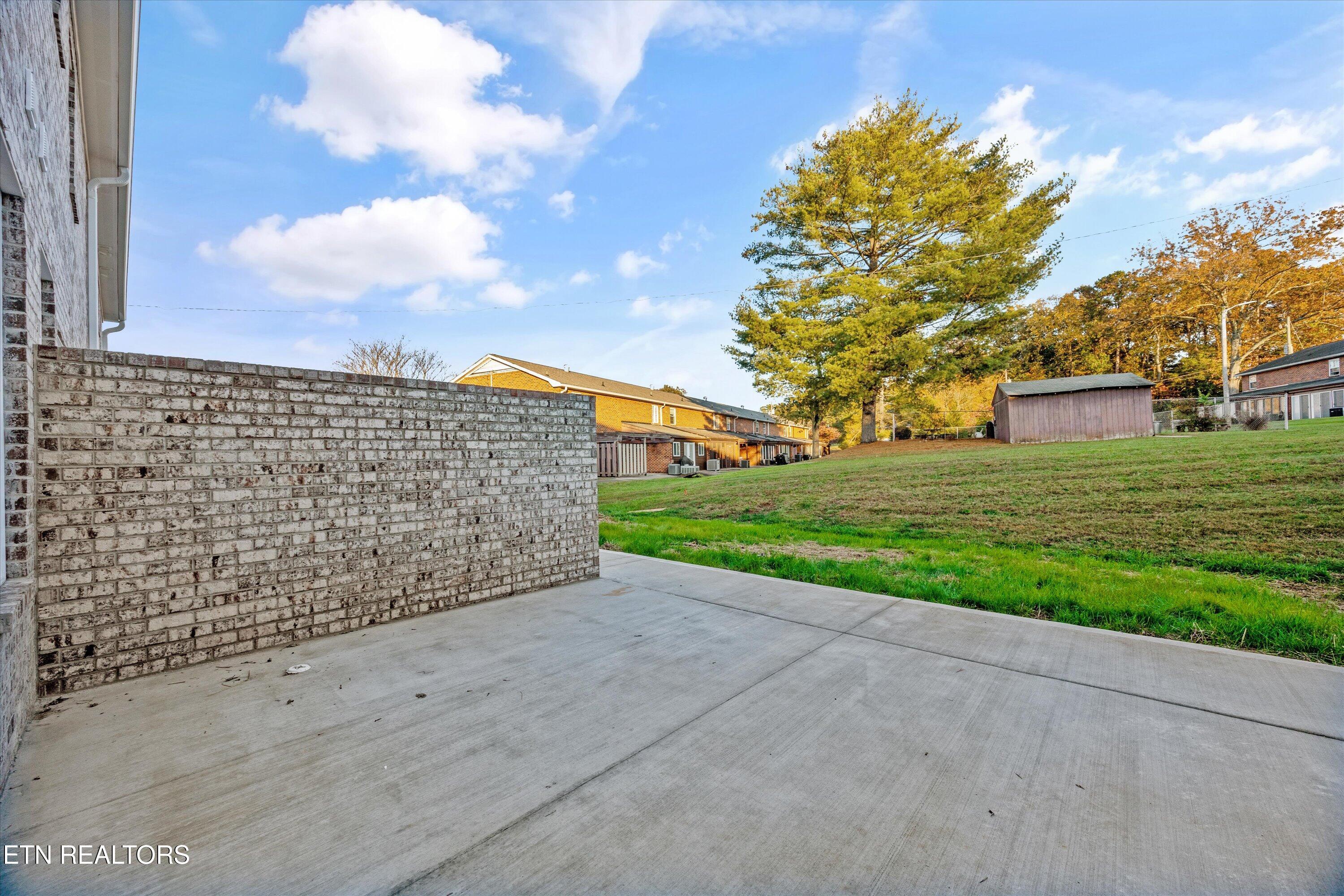 481 Broome Road Northwest, Unit 204 Knoxville, TN 37909 - Photo 19 of 22 23-481 Chadwick Dr 20