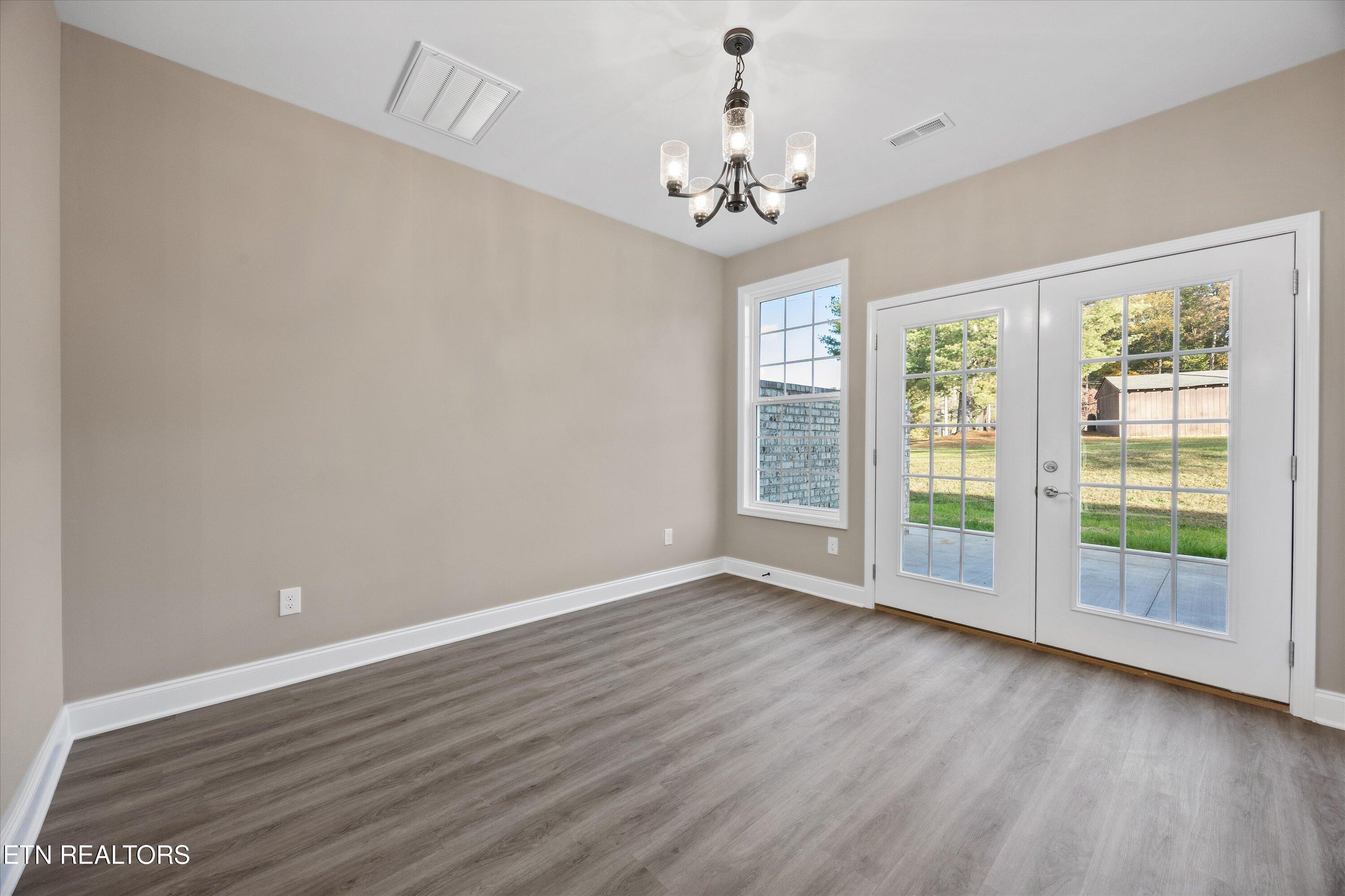 481 Broome Road Northwest, Unit 204 Knoxville, TN 37909 - Photo 8 of 22 07-481 Chadwick Dr 14