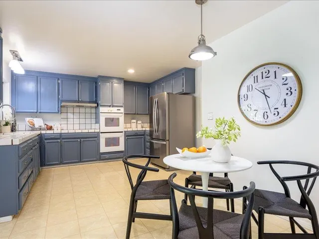 $2,695,000 | 11 Krista Lane, San Carlos, CA 94070