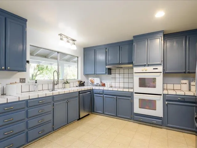 $2,695,000 | 11 Krista Lane, San Carlos, CA 94070