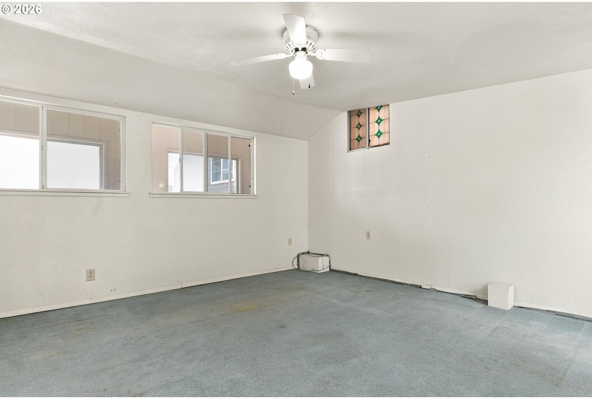 15290 Southwest Gopher Valley Road Sheridan, OR 97378 - Photo 15 of 44 Gallery Image 15