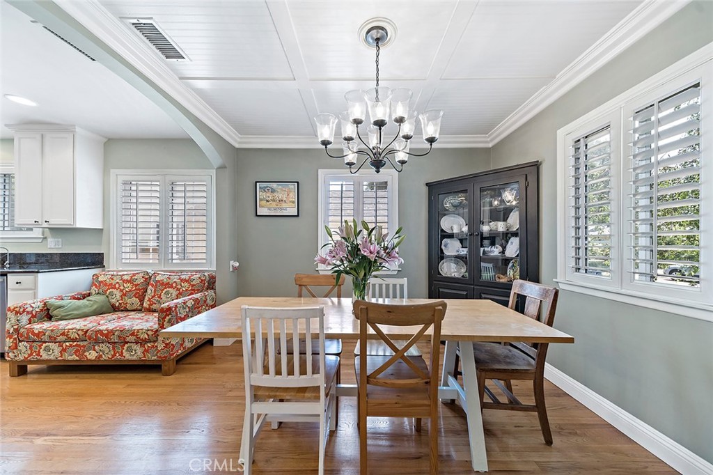 3432 Roxanne Avenue Long Beach, CA 90808 - Photo 8 of 41 Dining area off of kitchen with custom shutters, custom ceiling and wood floors.