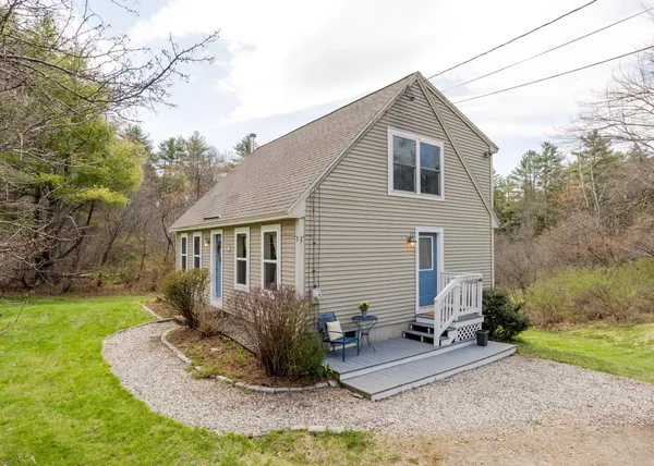 $595,000 | 20 Morgan Lane, Cumberland, ME 04021