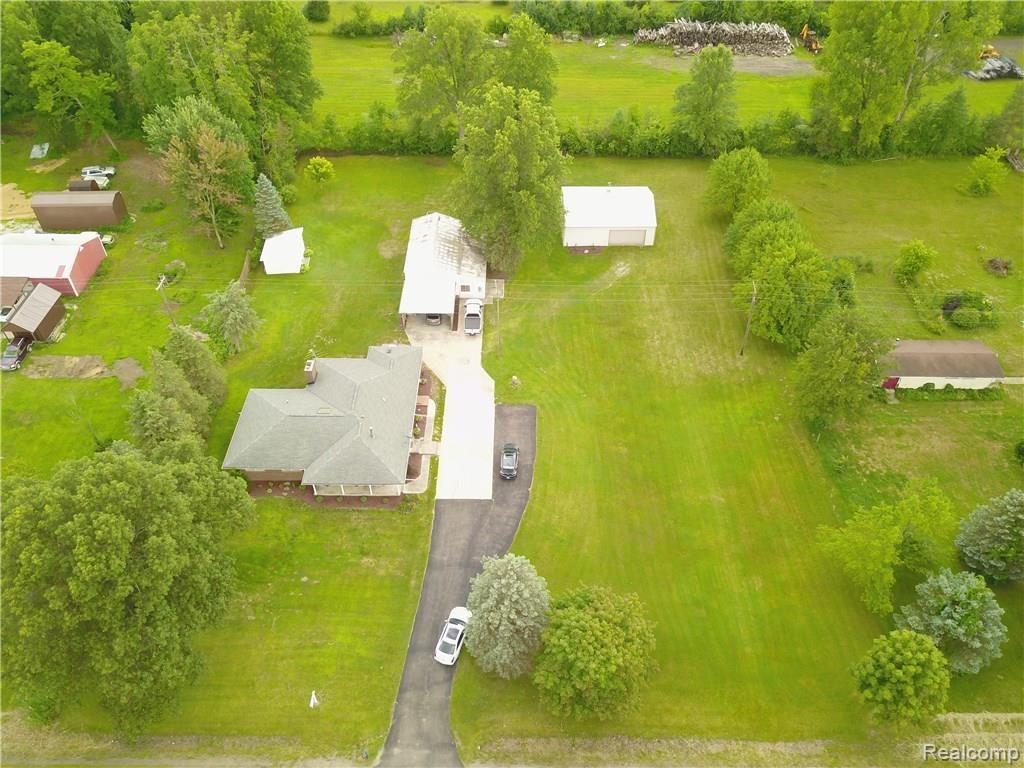29135 King Road Romulus, MI 48174 - Photo 6 of 42