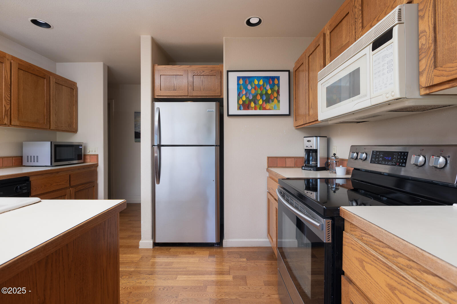 4850 Schoolhouse Road Neskowin, OR 97149 - Photo 9 of 33 Kitchen 3