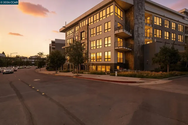 $825,000 | 1605 Riviera Avenue, Unit 404, Walnut Creek, CA 94596