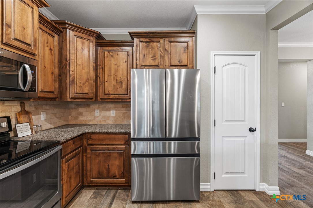 5562 Denmans Loop Belton, TX 76513 - Photo 17 of 44