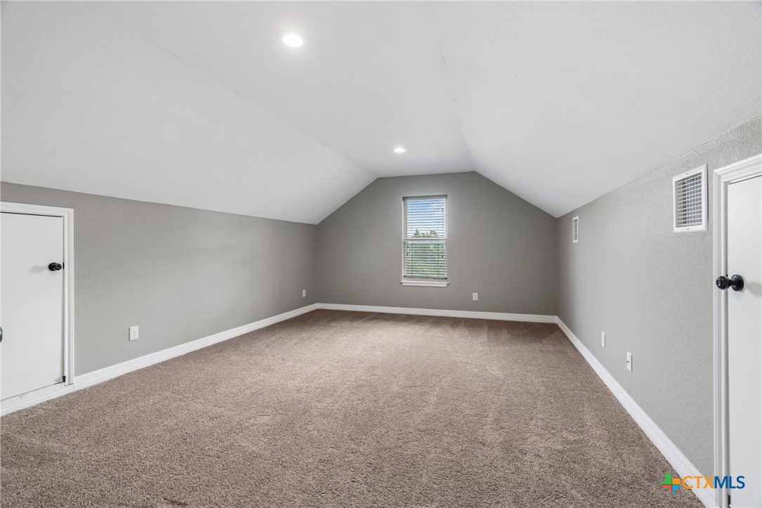 5562 Denmans Loop Belton, TX 76513 - Photo 33 of 44