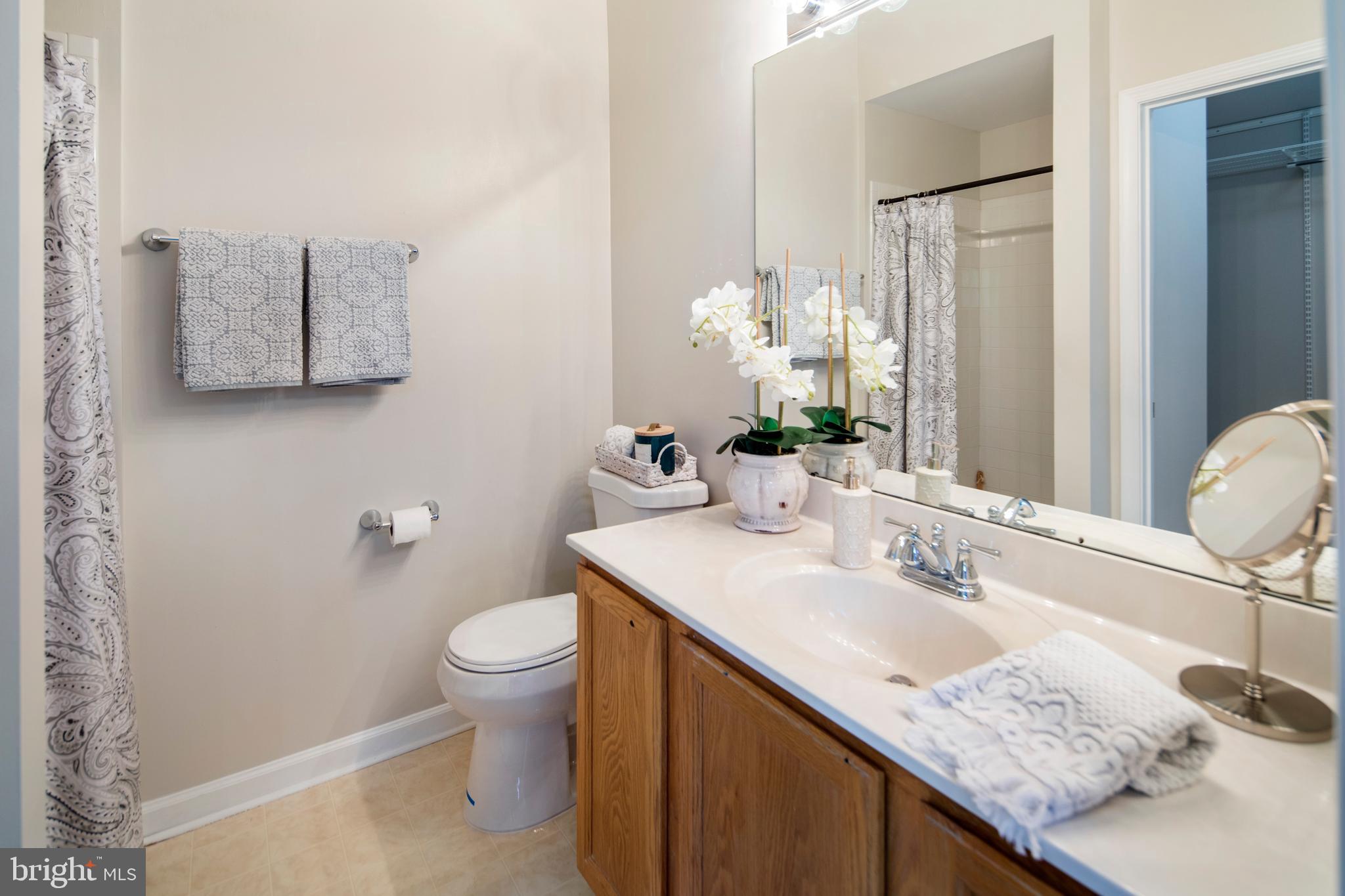 6816 Delafield Court Frederick, MD 21703 - Photo 13 of 28 Owner's Suite Bathroom