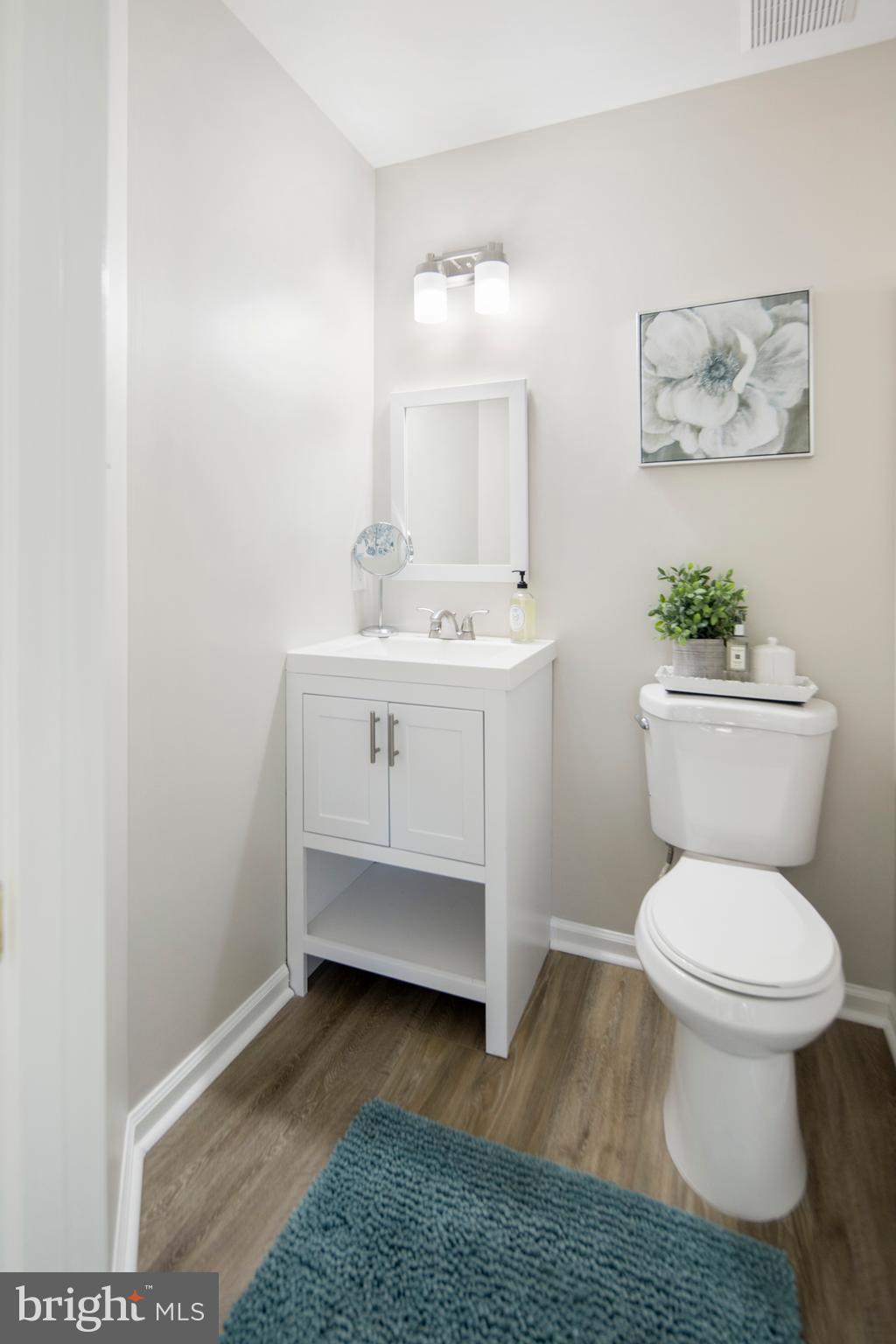 6816 Delafield Court Frederick, MD 21703 - Photo 4 of 28 Half Bathroom on Main Level