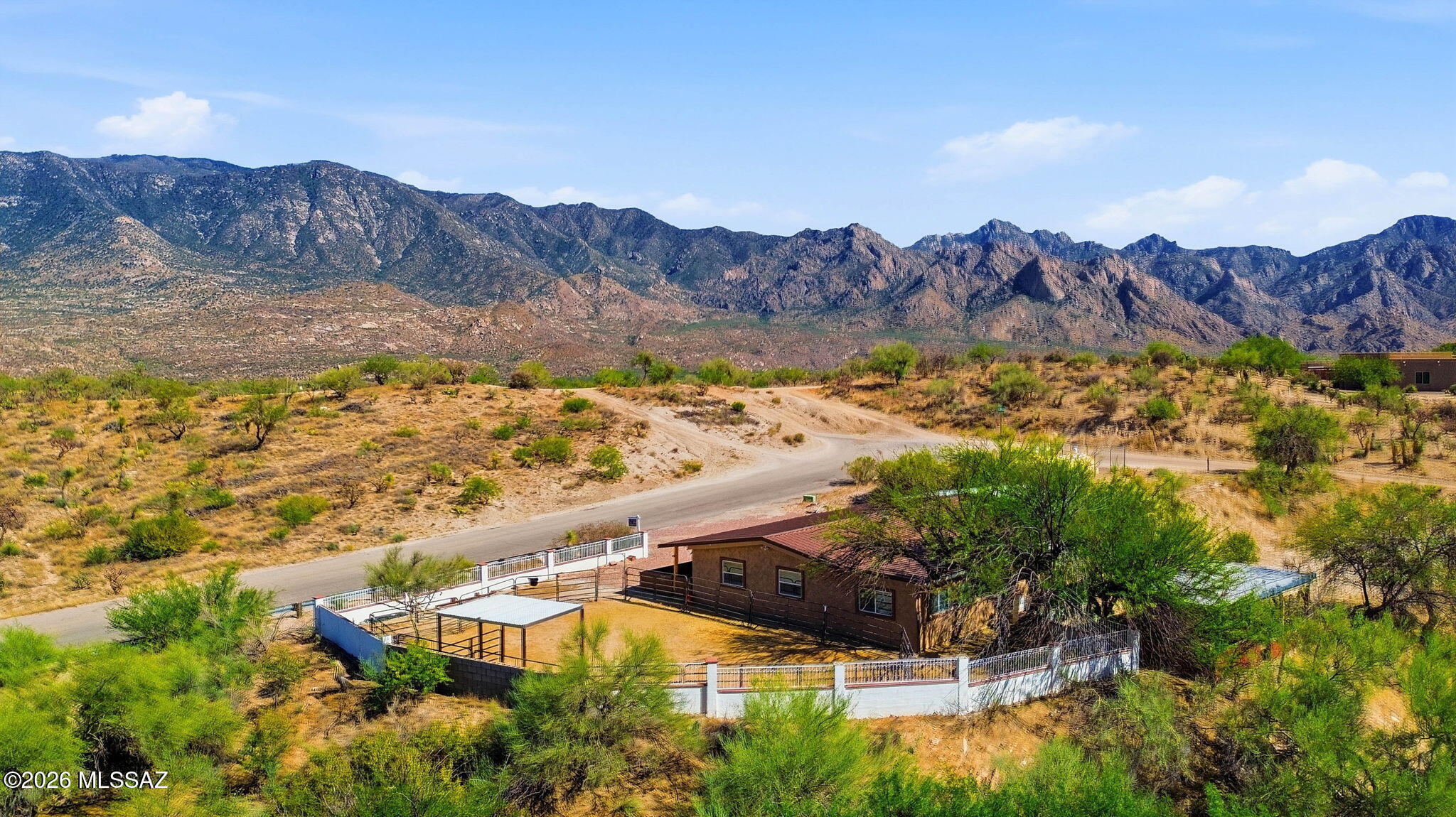 14813 North Swan Road Tucson, AZ 85739 - Photo 1 of 45 6-web-or-mls-DD_421_006