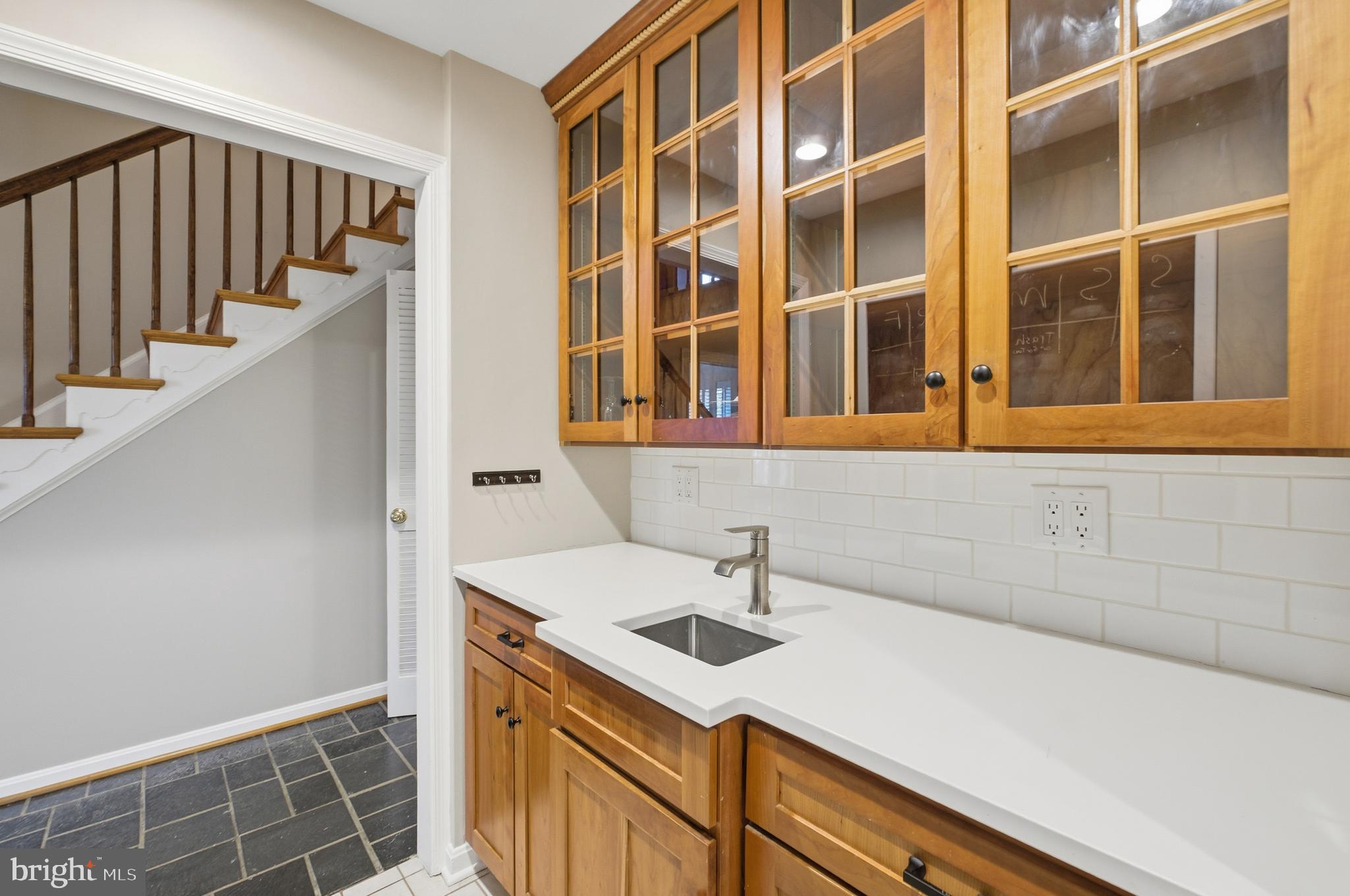 824 Staffordshire Road Cockeysville, MD 21030 - Photo 10 of 59 Entry into kitchen