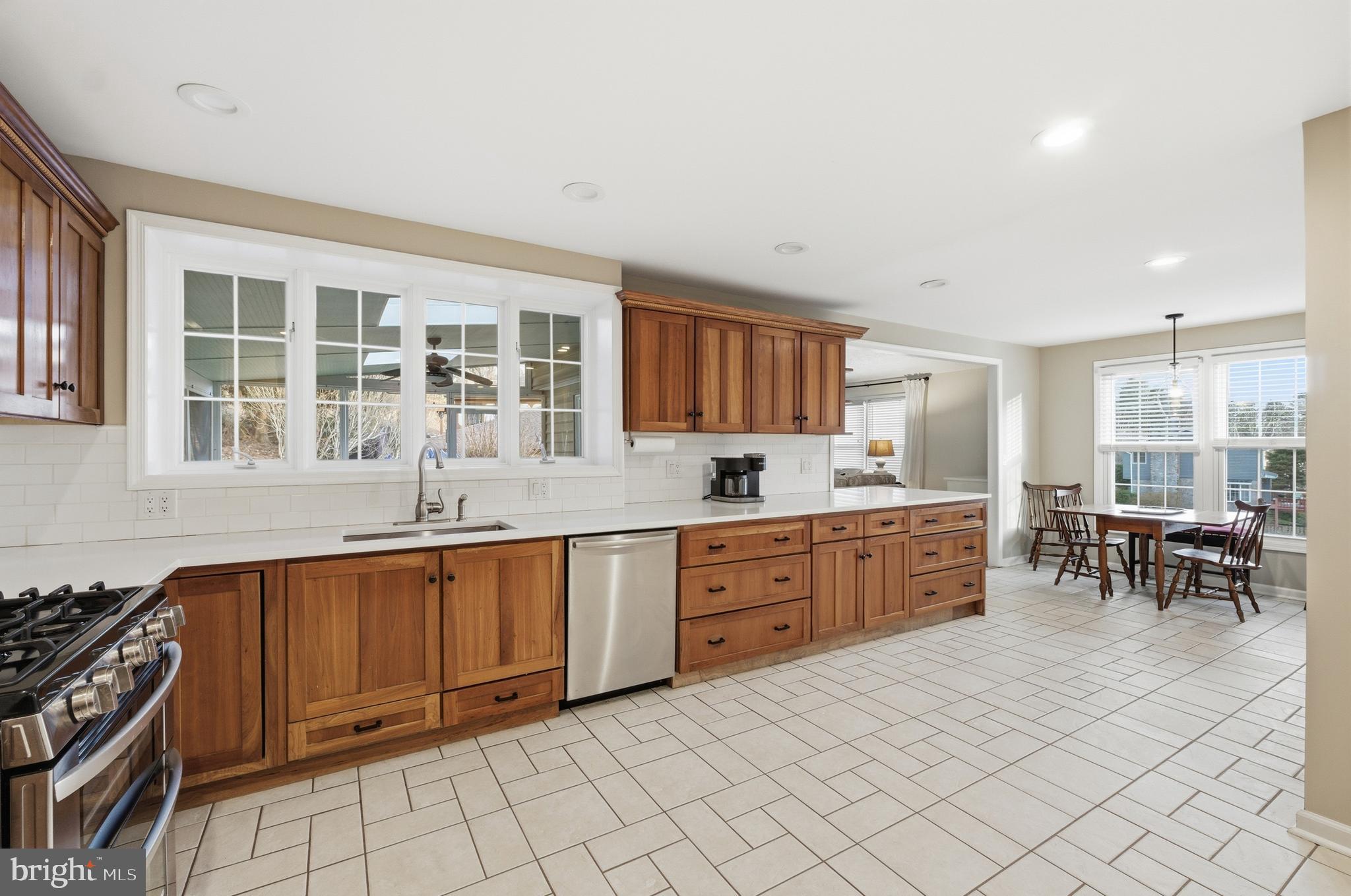 824 Staffordshire Road Cockeysville, MD 21030 - Photo 12 of 59 Kitchen boasts pantry and eat in area