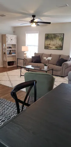 $2,400 | 224 Timberlane Road, Tallahassee, FL 32312