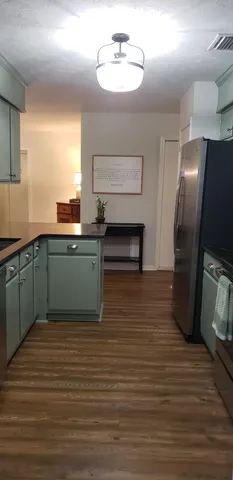 $2,400 | 224 Timberlane Road, Tallahassee, FL 32312