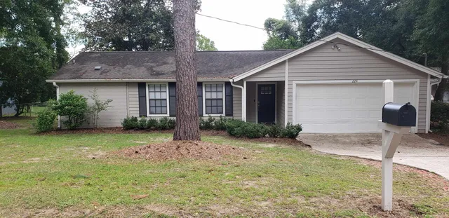 $2,400 | 224 Timberlane Road, Tallahassee, FL 32312