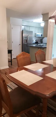 $2,400 | 224 Timberlane Road, Tallahassee, FL 32312