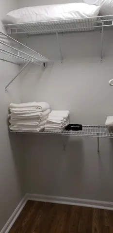 $2,400 | 224 Timberlane Road, Tallahassee, FL 32312