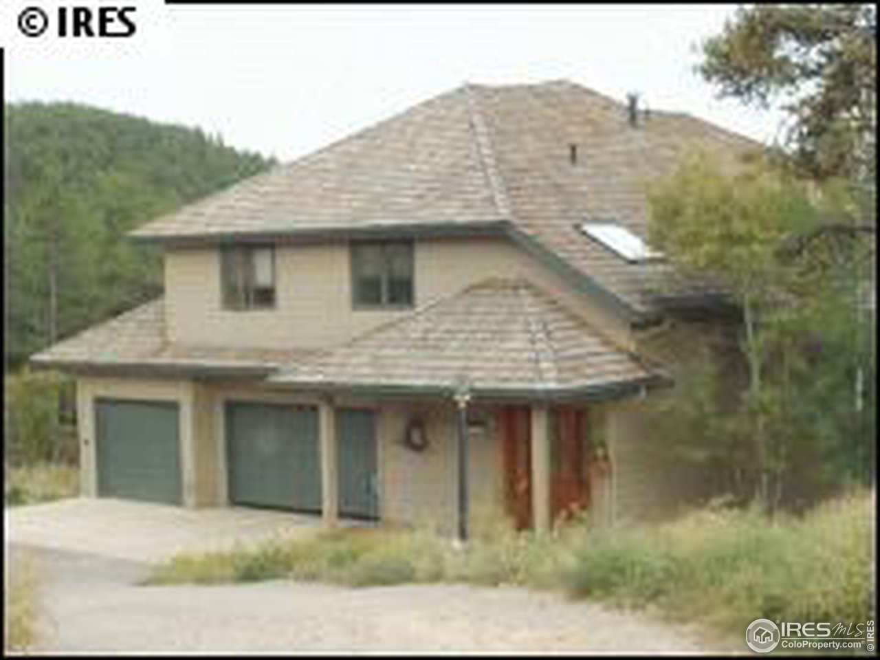 180 Peakview Road Boulder, CO 80302 - Photo 1 of 4 a front view of a house