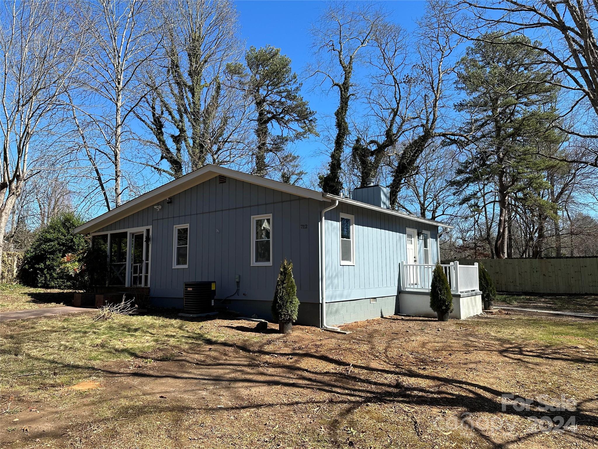 712 East Blue Ridge Road East Flat Rock, NC 28726 - Photo 6 of 22 Gallery Image 6
