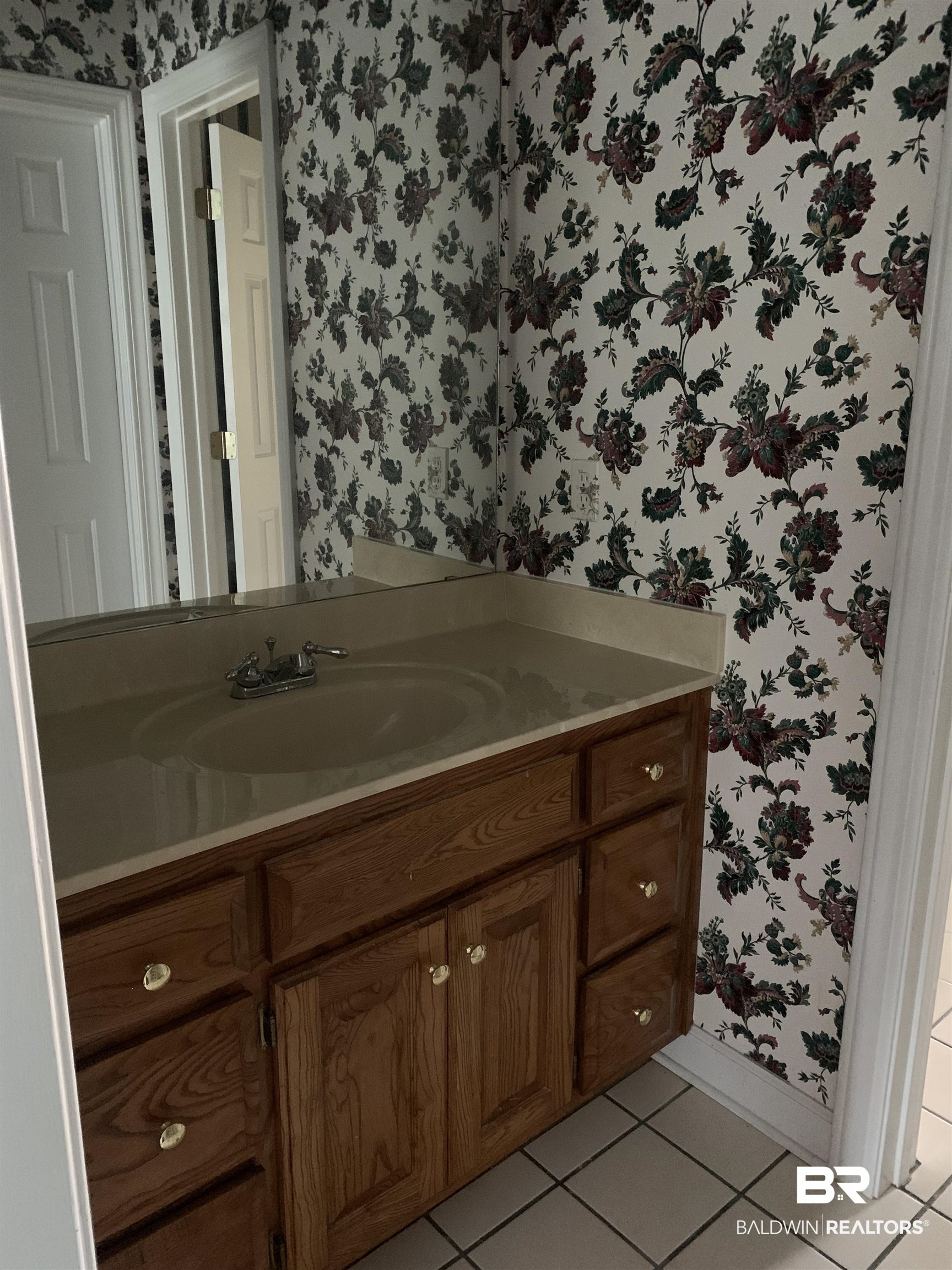 2250 Irongate Court Mobile, AL 36695 - Photo 7 of 17