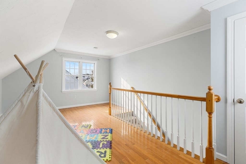 35 Tea Party Way Malden, MA 02148 - Photo 5 of 39