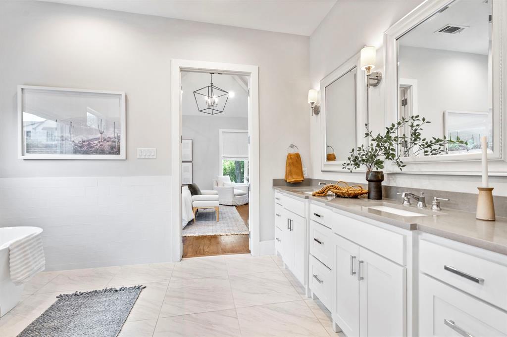 7841 Blackbird Lane Dallas, TX 75238 - Photo 22 of 40