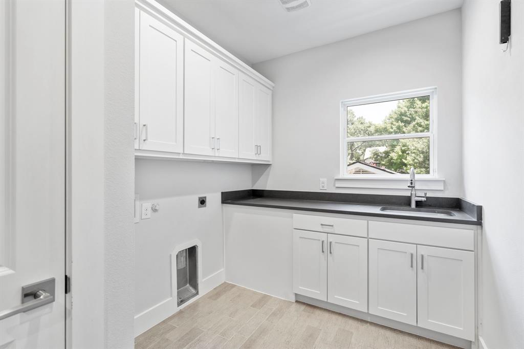 7841 Blackbird Lane Dallas, TX 75238 - Photo 34 of 40