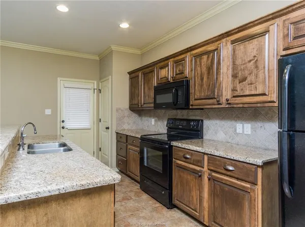 $2,250 | 3010 Old Ironsides Drive, College Station, TX 77845