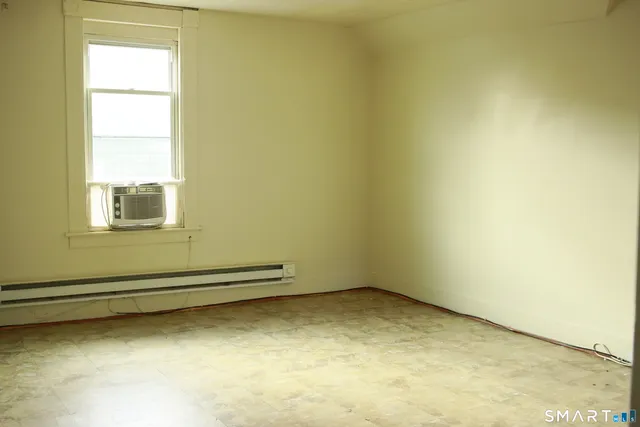 $1,500 | 175 Chestnut Avenue, Waterbury, CT 06710