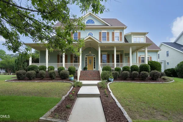 $829,000 | 605 Stafford Brook Lane, Cary, NC 27519