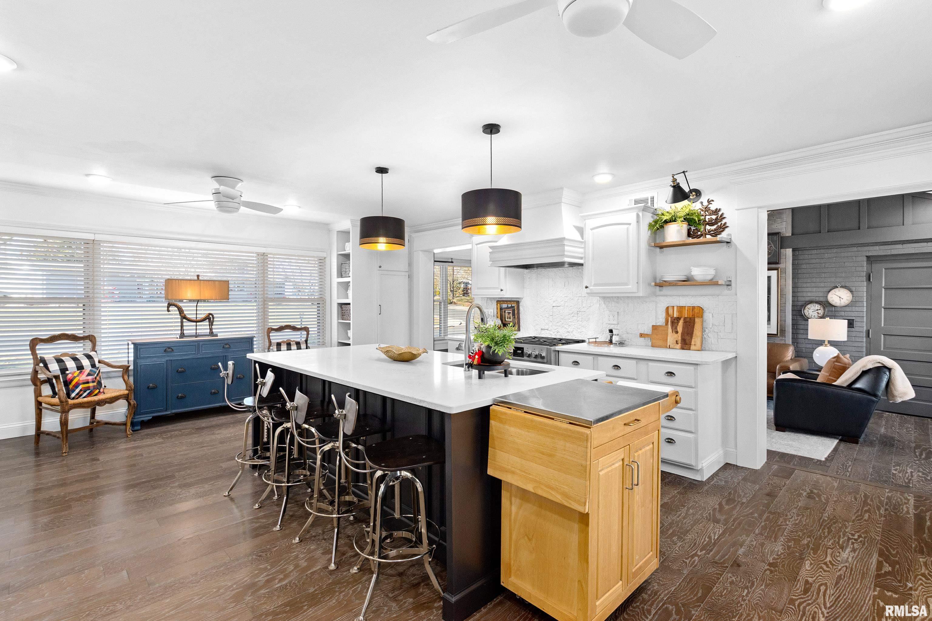 124 West Ridgemont Road Peoria, IL 61614 - Photo 8 of 42 Gallery Image 8