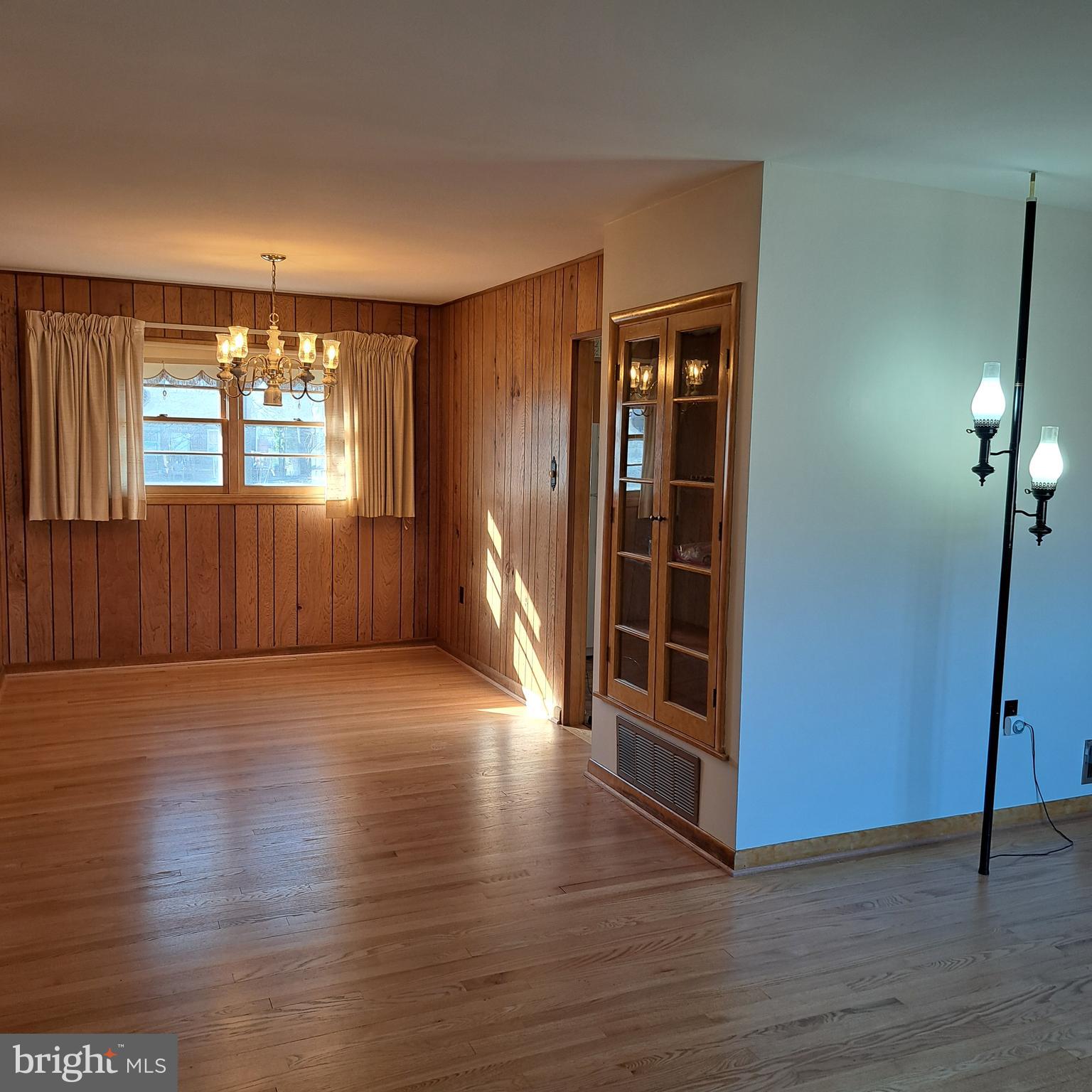 9301 Tuckerman Street Lanham, MD 20706 - Photo 13 of 48 Dining Area