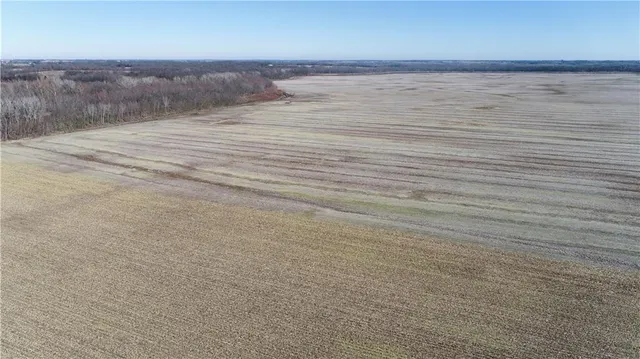 $5,654,000 | County Road, Sweet Springs, MO 65351