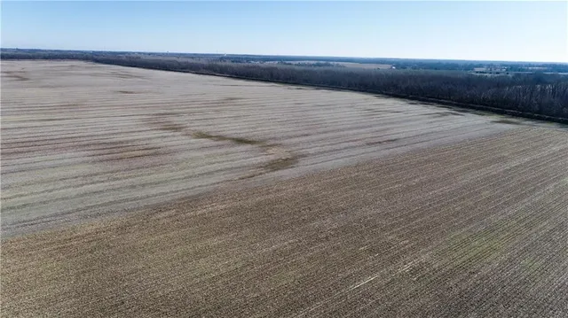 $5,654,000 | County Road, Sweet Springs, MO 65351